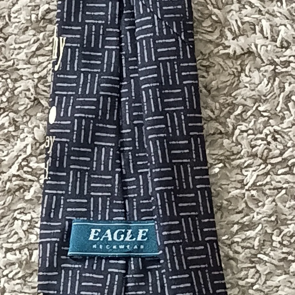 Eagle Mens Religious Necktie Black Gold 57.5